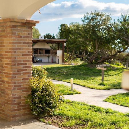 Hotel Essenza Di Mirto La Caletta Zewnętrze zdjęcie