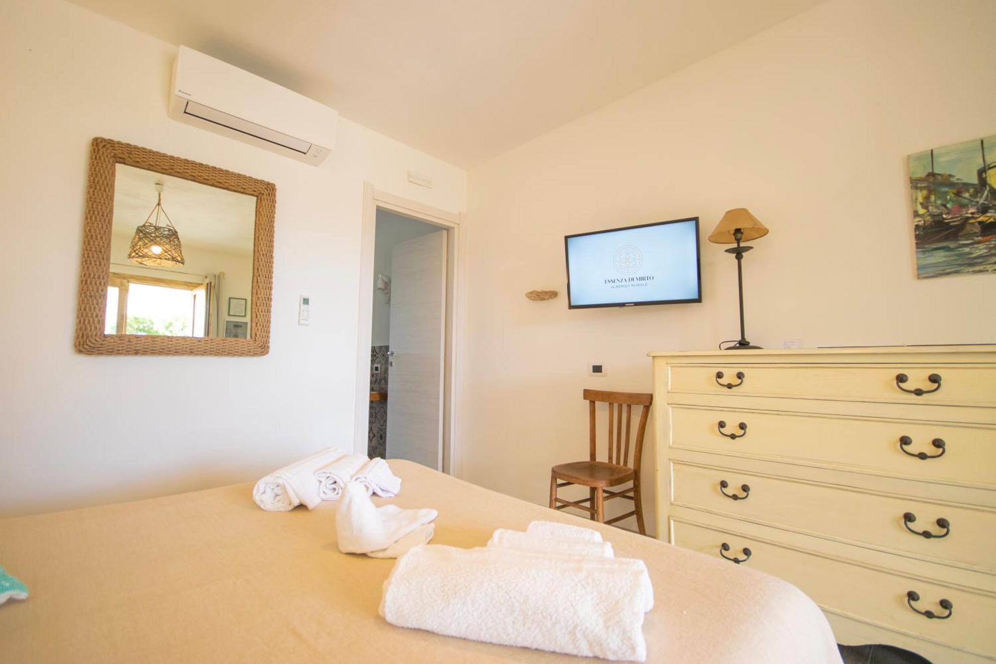 Hotel Essenza Di Mirto La Caletta Zewnętrze zdjęcie