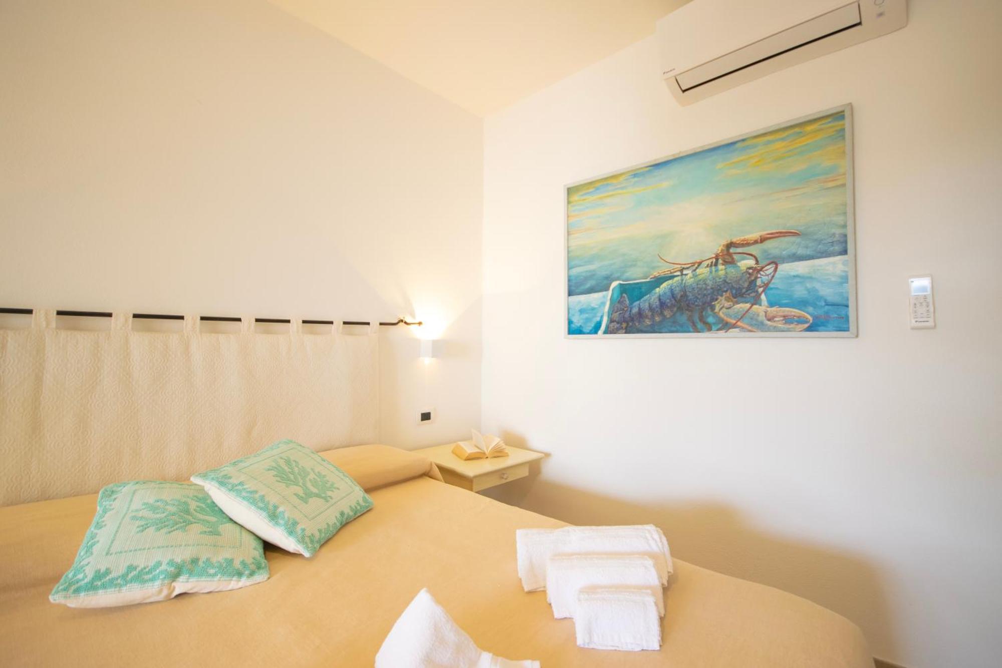 Hotel Essenza Di Mirto La Caletta Zewnętrze zdjęcie