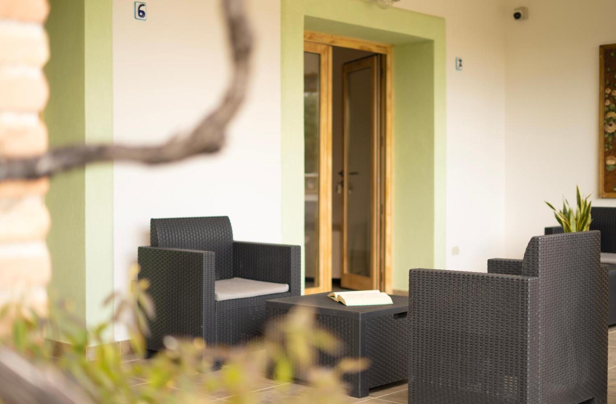 Hotel Essenza Di Mirto La Caletta Pokój zdjęcie