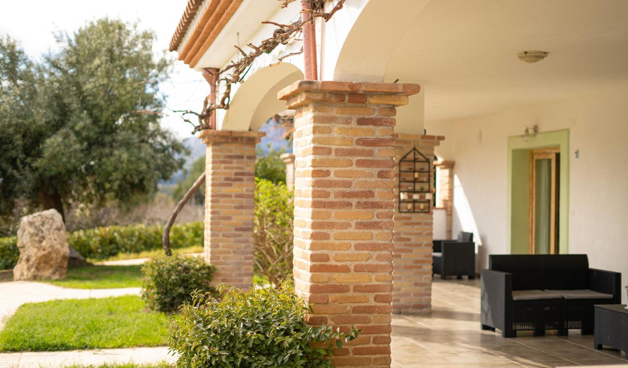 Hotel Essenza Di Mirto La Caletta Zewnętrze zdjęcie