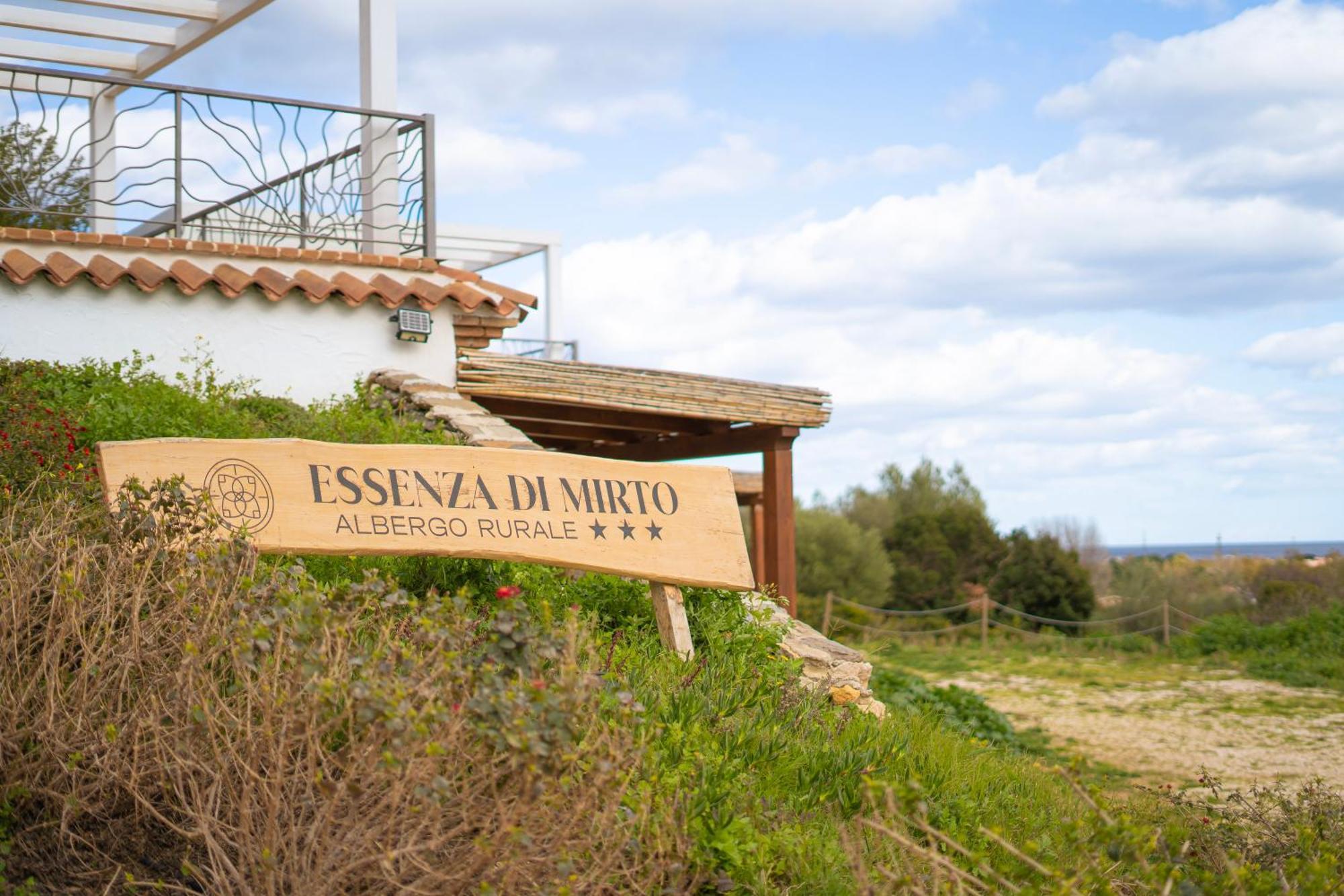 Hotel Essenza Di Mirto La Caletta Zewnętrze zdjęcie